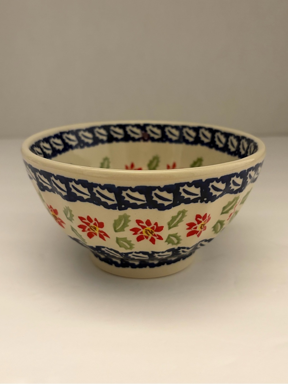 Authentic Polish Pottery Manufaktura 6" Bowl Holly In Bloom Signed G. Paraciej